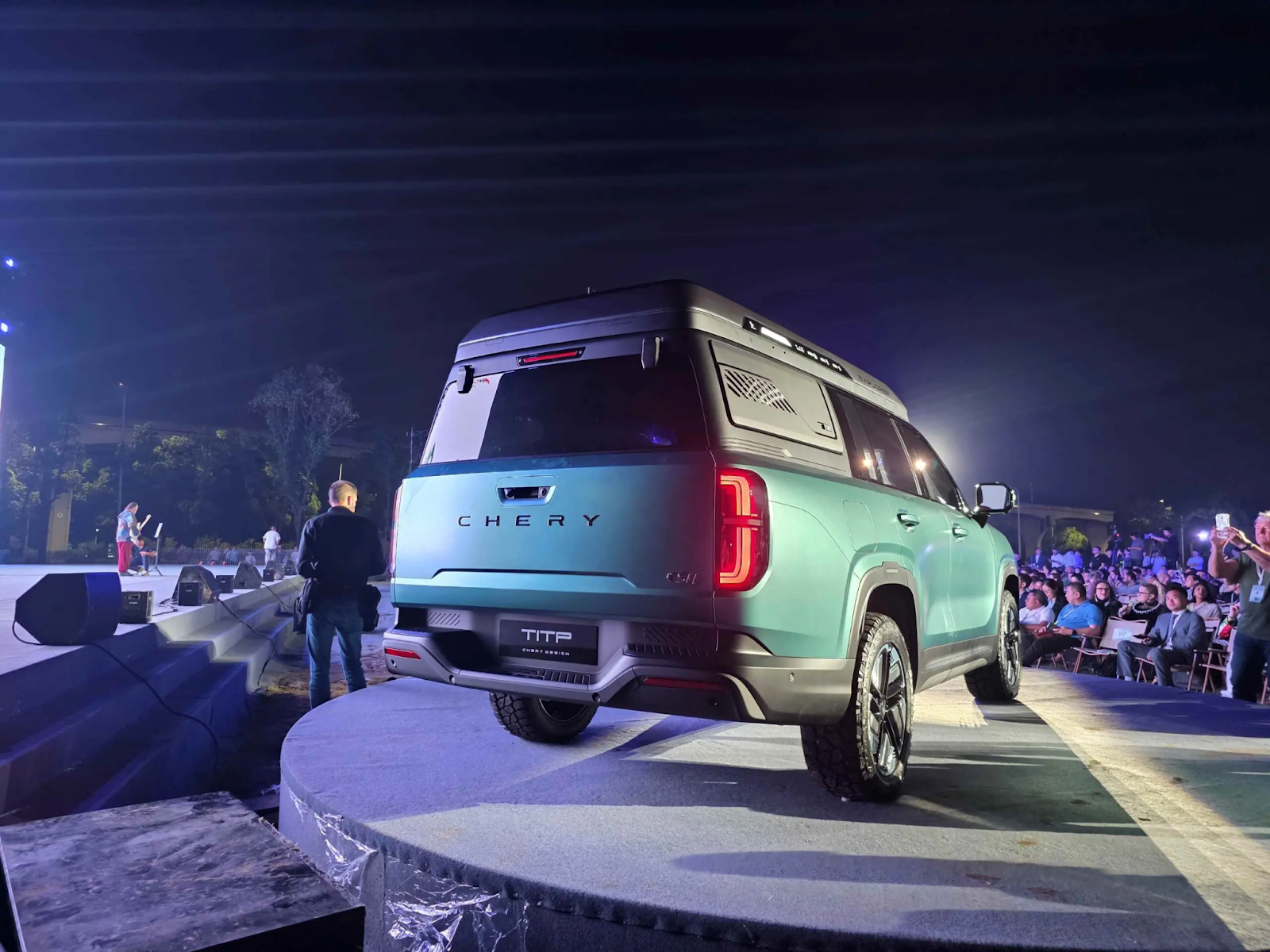 Chery 7-Seat Transformable Multi-SUV Concept