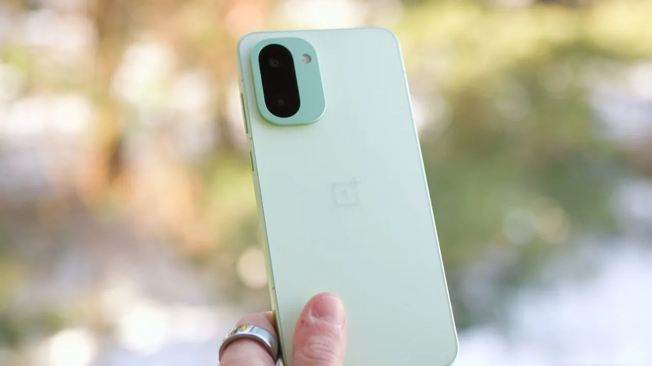 OnePlus 15R फोन