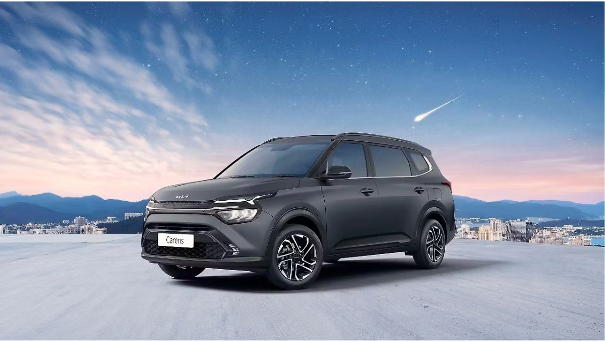 Maruti XL6 Hybrid vs Kia Carens Hybrid परिवार